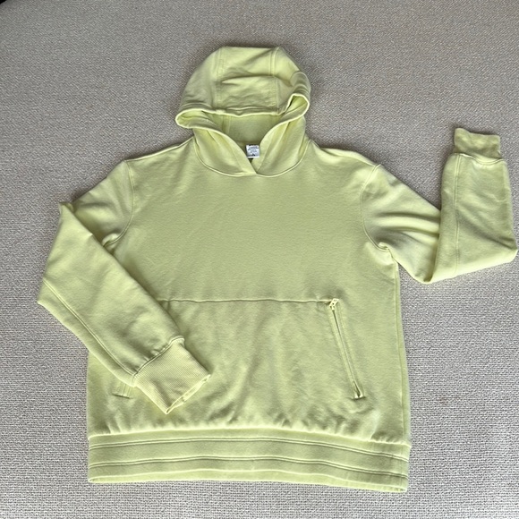 Athleta Girls sweatshirt - Picture 1 of 3
